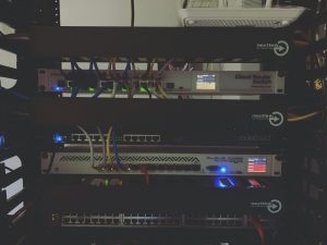 10 Gbps Düğüm Kullanımında Yüksek Hızlı Ağ Motoru: Büyük İndirmeler için En İyi Platform