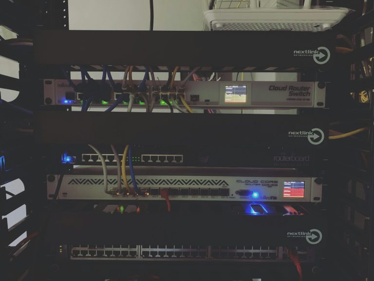 10 Gbps Düğüm Kullanımında Yüksek Hızlı Ağ Motoru: Büyük İndirmeler için En İyi Platform