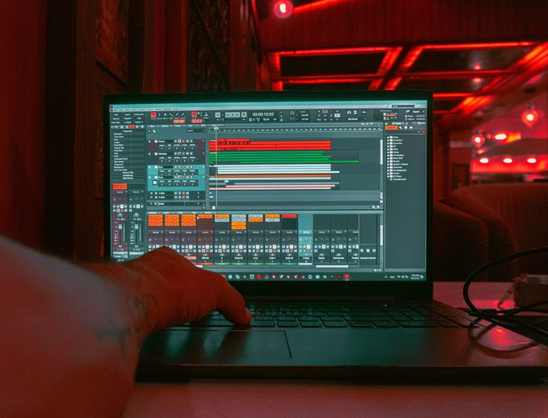 Beats ve Melodik Loop'larla Yaratıcılığınızı Artırın: En İyi Ses Varlıkları İçin Serbest Çalışma Platformu