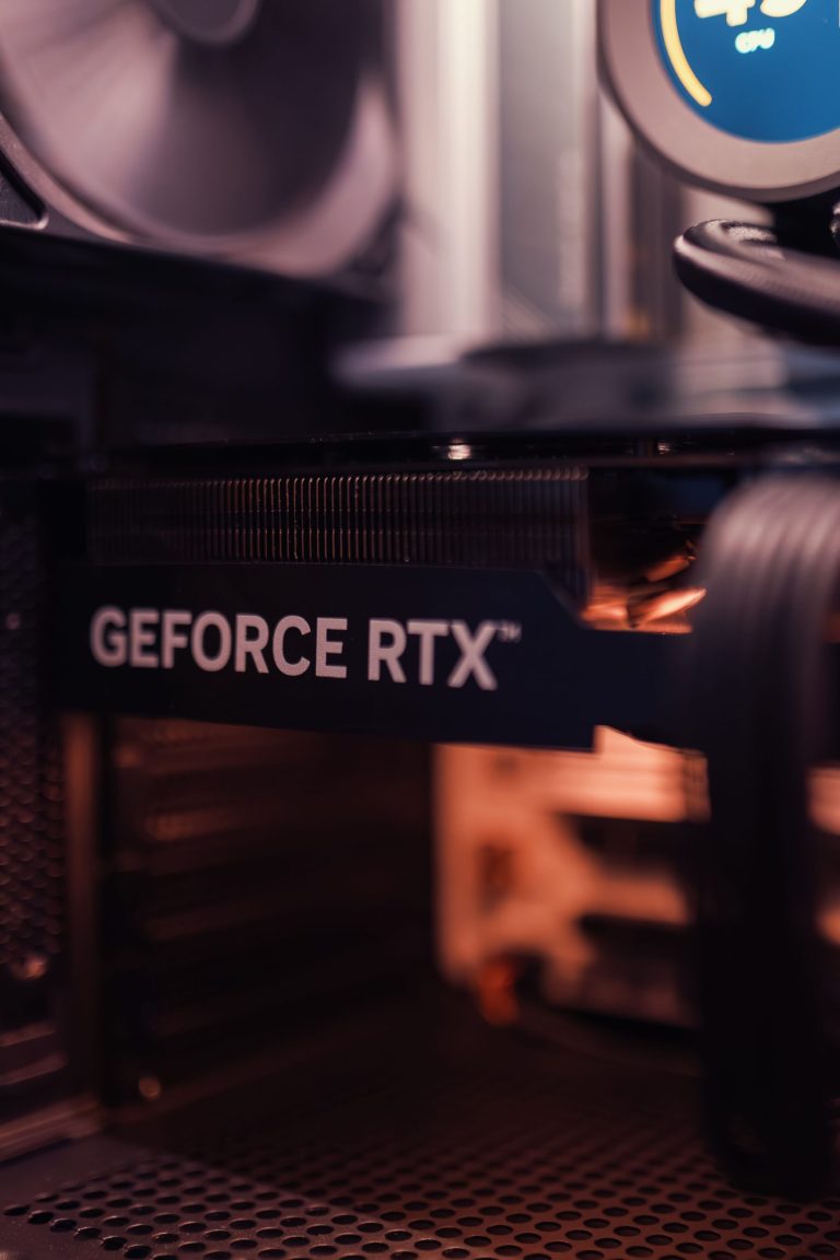 Bütçe Dostu GPU Sunucu Motoru: Uygun Fiyatlı Grafik Kartlarının Saklı Hazinesi