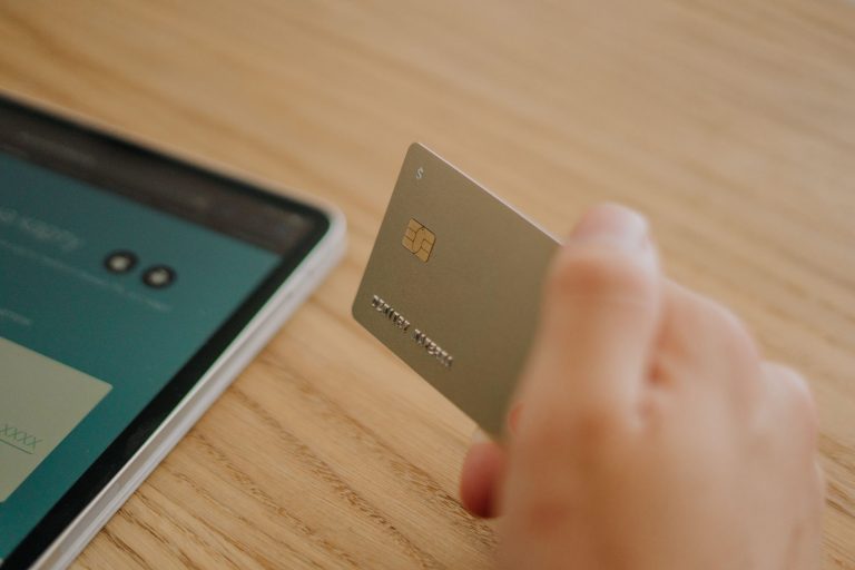 Finansal Web Siteleri İçin En İyi Güvenlik: Extended Validation (EV) Vault İncelemesi