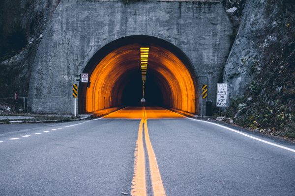 Gecikmeyi Azaltan Proxy & VPN Geçidi: Güvenli Tüneller İçin En İyi Seçenek