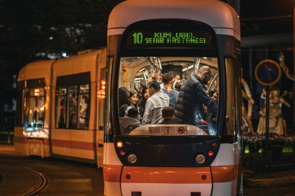 Hostinger: İşletmenizi 10 Dakikada Başlatmanın En Hızlı Yolu!