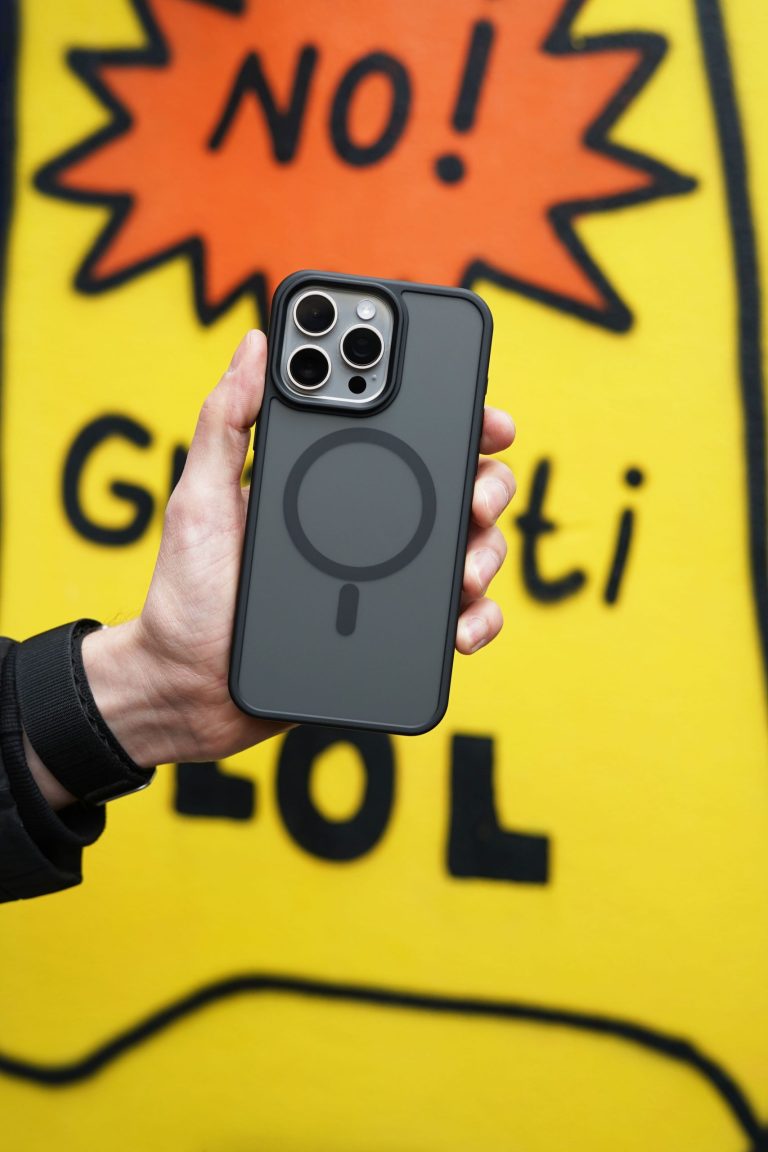 Kişisel Tasarımlarınızı Hayata Geçirin: Custom Phone Case Studio İncelemesi