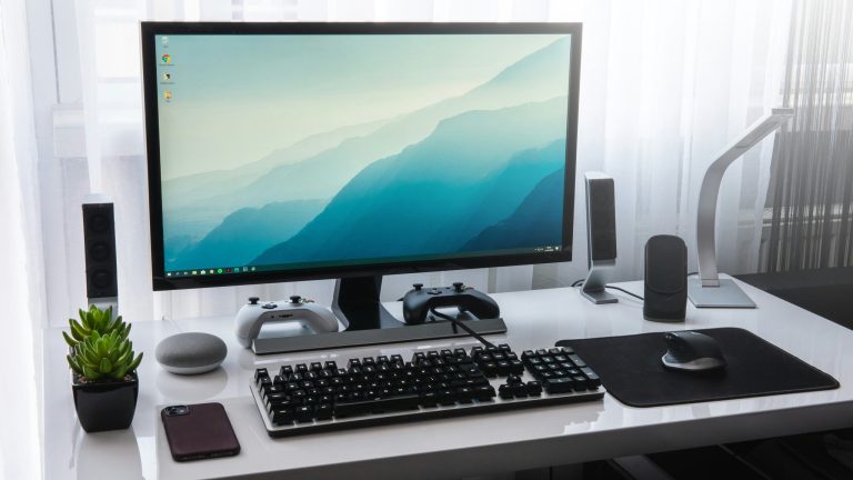 Kurumsal Uzaktan Masaüstü İstasyonu: Çok Kullanıcılı Windows İş İstasyonları için En İyi Platform