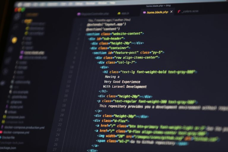 Laravel Çok Şirketli SaaS Scriptleri İçin En İyi Hosting: İzolasyon Kurallarının Önemi