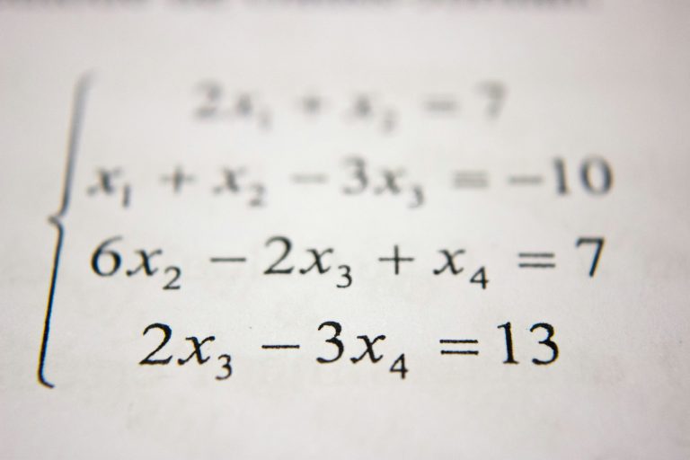 Matematik Araçları Katalogu: Sayılar ve Hesaplamalar İçin Hepsi Bir Arada!
