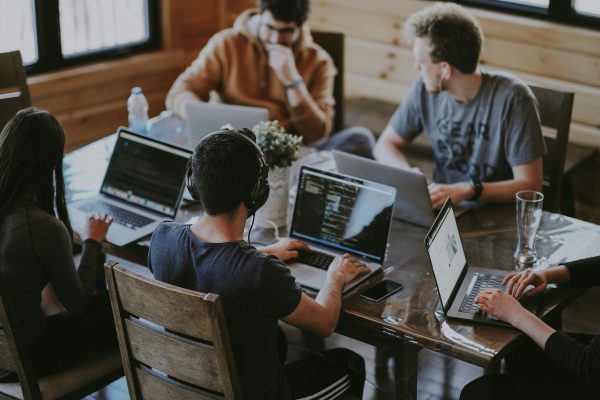 Micro-Agency Startup Engine: Düşük Sermaye ile Web Ajans Hizmetlerinizi Test Etmenin Sırrı!