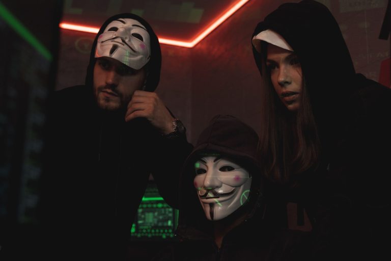 Seeder & Leech Anonymizer: Torrent Dünyasında Gizliliğinizi Koruyun!