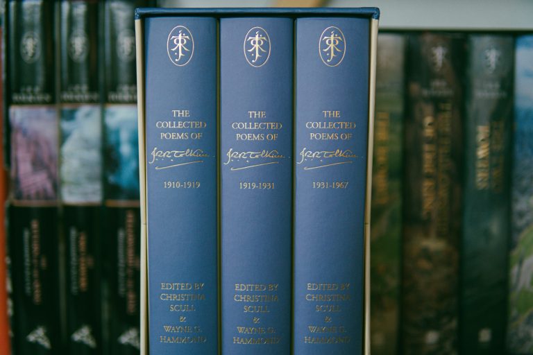 Sert Kapak Kitapların Uygun Fiyatlı Adresi: The Hardcover Bargain Counter