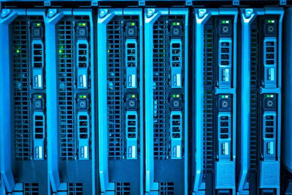 Uygun Fiyatlı Metal Sunucular: ABD Veri Merkezlerinde Kiralamak İçin En İyi Platform