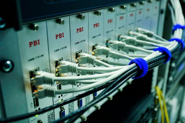 Uzaktan Sunucu Yönetiminde Devrim: The Out-of-Band IPMI Companion