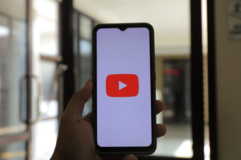 Youtube Gelir Hesaplayıcı: İçerik Üreticiler için Devrim Niteliğinde Bir Araç