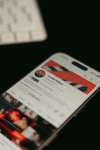 YouTube Kanal Sanatınızı Tasarlatma: İşte Neden Almalısınız!