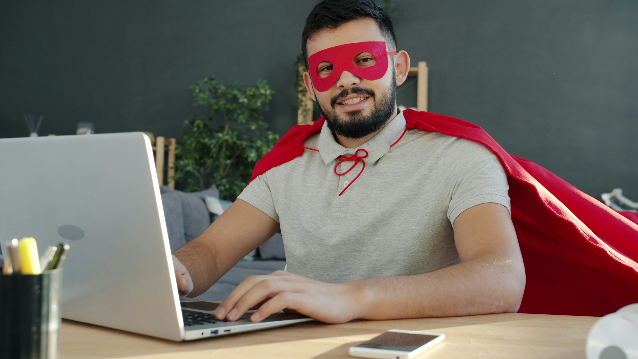 Yüksek Trafikli Webmaster’ın Süper Kahramanı: Milyonlarca Ziyarete Hazır En İyi Platform!